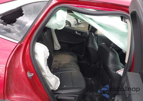 2020 Ford Escape Titanium из США, поврежденный, VIN 1FMCU9J99LUB28104